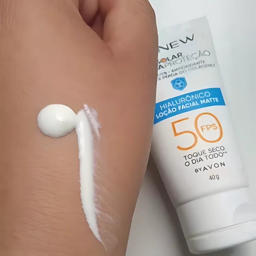 Renew Solar Hyaluronic Matte Facial Skin Protector Sunscreen SPF50 40g Avon