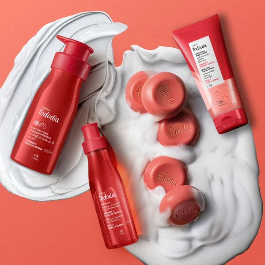 Natura Todo Dia Strawberry and Golden Vanilla Skin Care Fragance Kit