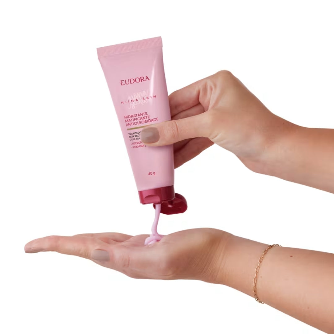 Niina Skin Shine Oil Control Mattifying Moisturizer Matte Finish 40g Eudora
